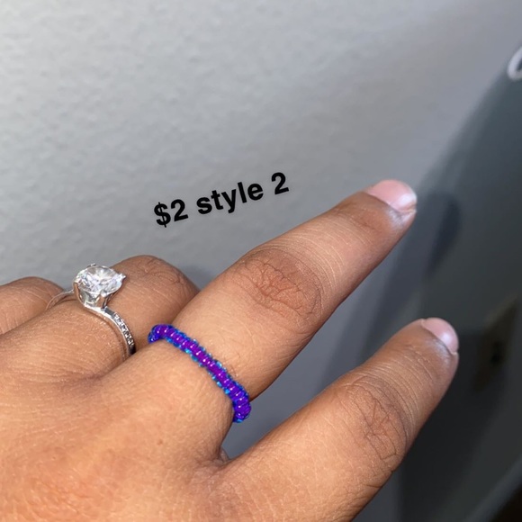 Tiny stackable rings - Picture 2 of 4